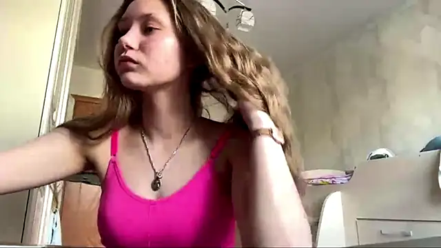 UncaringArtery webcam