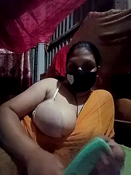 Webcam Model (Ripa-)  is live.Free join now!