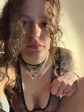 4lien Live Webcam on Stripchat