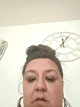 Webcam Model (Nova-iswiserx)  is live.Free join now!