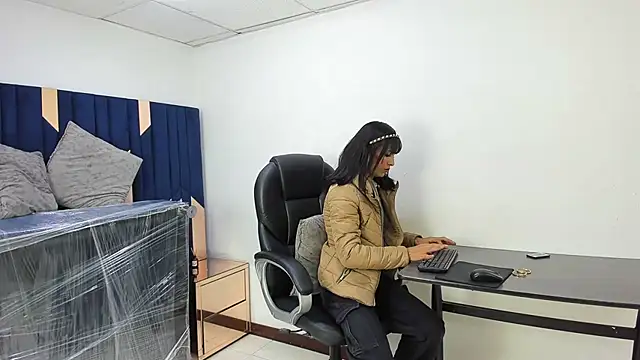 Preview Aisha_hotts777