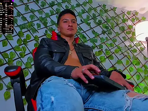 dominus_alpha - Dominus_Alpha's free webcam - UK Sex Cams