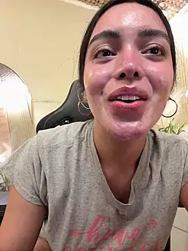 TS-SimplyTheBest live sex cam