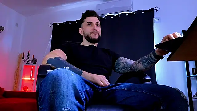 MightyAaron66 webcam