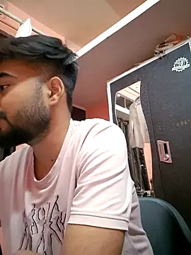 soniriyaa010101 webcam