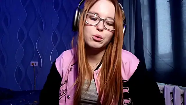 Sheriscute webcam