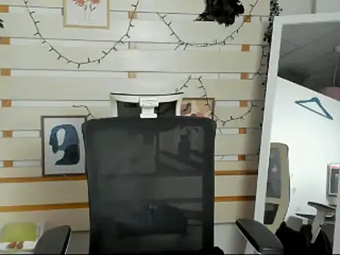 Josephine_Kiss webcam