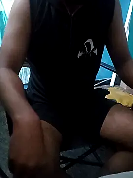 Karantamiltop live sex cam