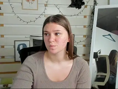 Josephine_Kiss webcam