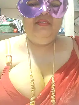 tamilthanushri webcam