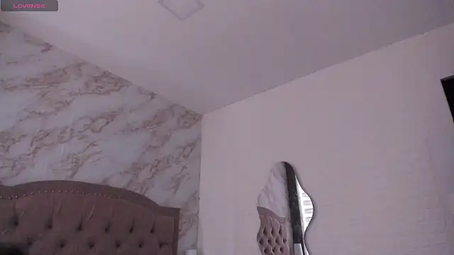 daphne_walton webcam