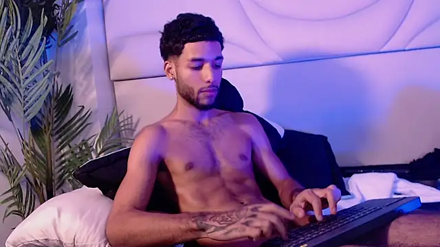 thiagoferreti (M twink) - show masturbate