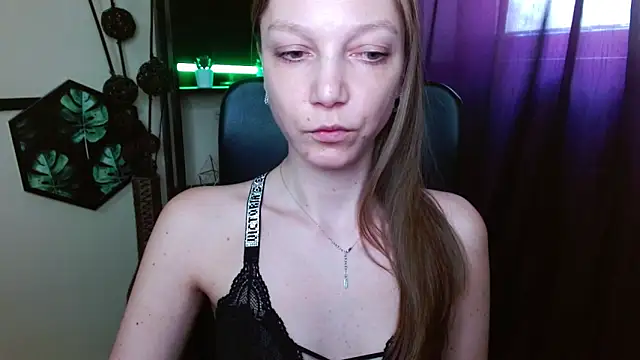 EmillyPlay webcam