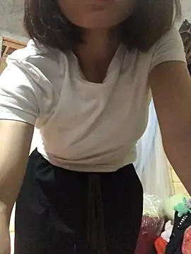 sarahkiu - Sarahkiu's free webcam - UK Sex Cams