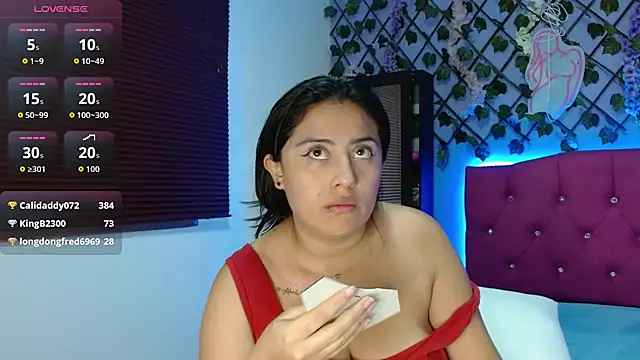 sophie-hot- - Sophie-Hot-'s free webcam - UK Sex Cams