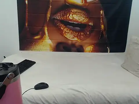 Queenteex6992 webcam