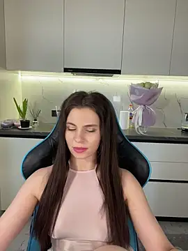 CurlyLara live sex cam