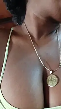 channeldelacroix - ChanneldelaCroix's free webcam - UK Sex Cams