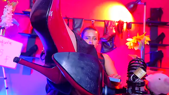 MistressSlut1 webcam