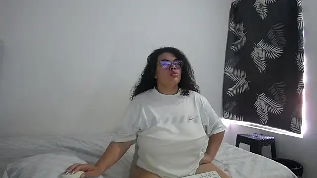 mabigomez00 (F young) - SHOW TITS