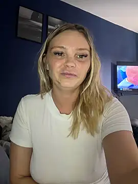 Webcam Model (Sky25x) is live