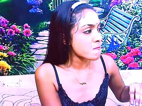 IndianPretty14u2Luv webcam