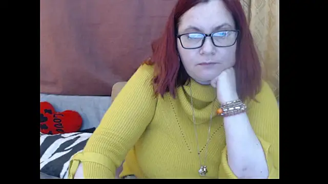 PlayfullMature webcam