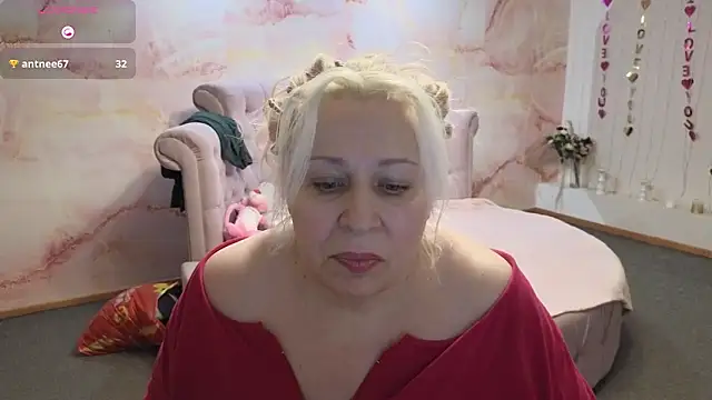 Penelope_Pinky webcam