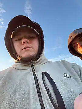 desiredude9 - Desiredude9's free webcam - UK Sex Cams