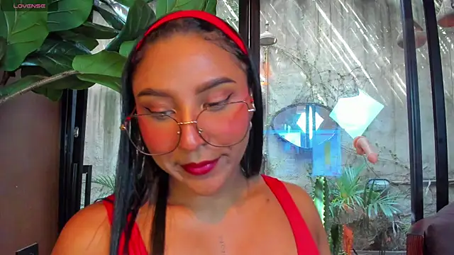 Victoria_Gonzalez webcam