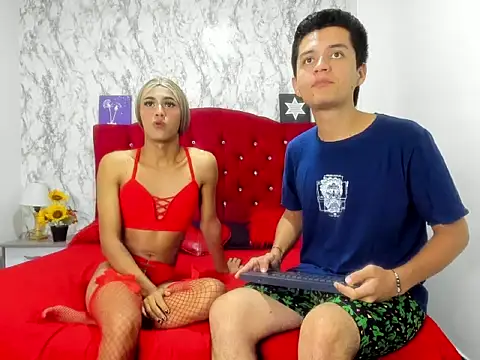 Alejandra_and_James_ webcam