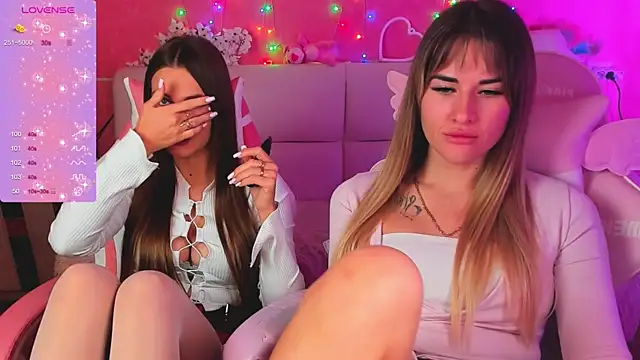 hotty_girls_here webcam