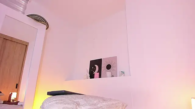 nicolette_bale webcam