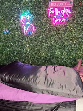 RenaThickAss - Live Cam