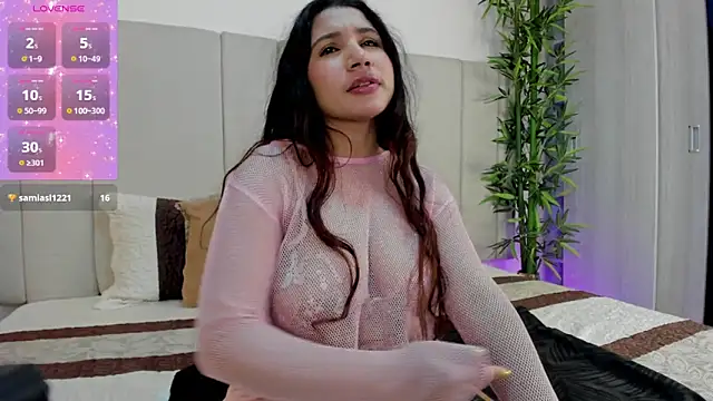 Victoria_Rosee webcam