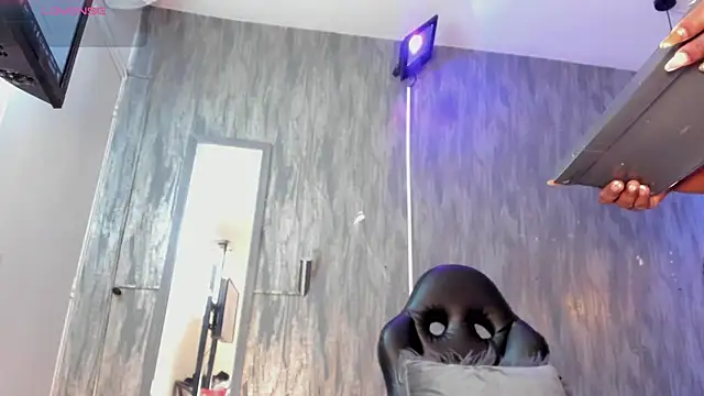 Saravy_Blandon webcam