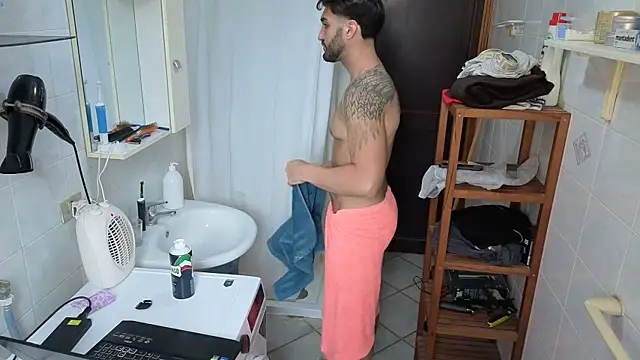 Al3xox02 live sex cam