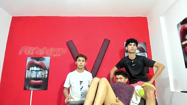 AVENGER_BOYS2026 webcam