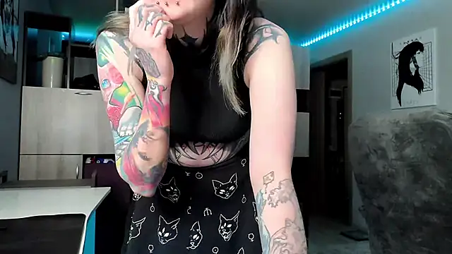 HighelikeGirl webcam