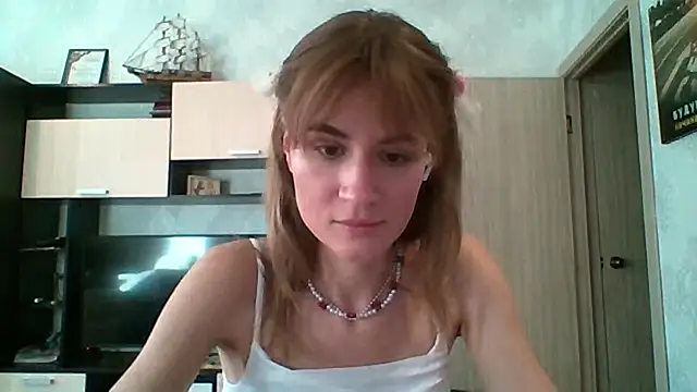 ElenoreHolguin webcam