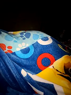 chica_travieza webcam