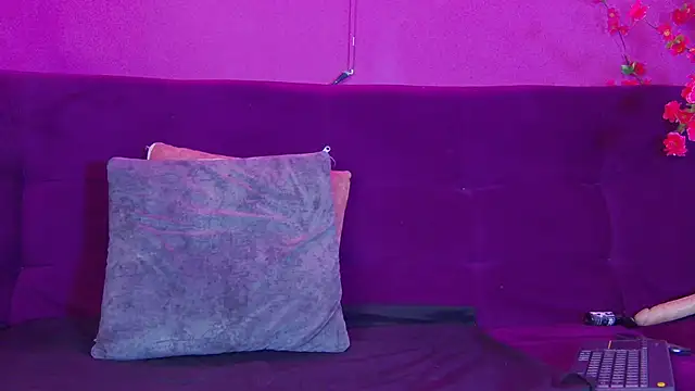 Daliana_Gounbolt webcam