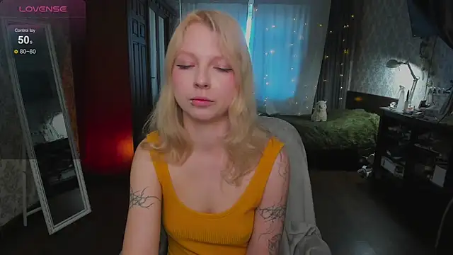 yourlovelyeve webcam