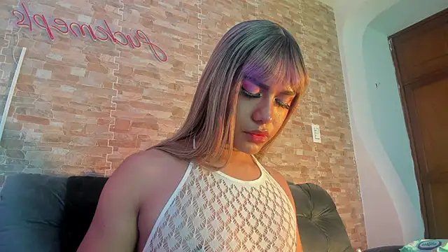 dreams_chloe - Dreams_Chloe's free webcam - UK Sex Cams