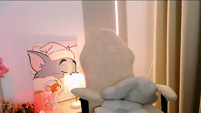 Ann__Cute live sex cam