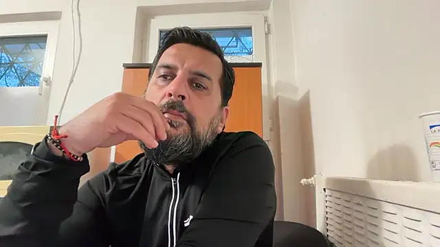 tarkan1 - TARKAN1's free webcam - UK Sex Cams