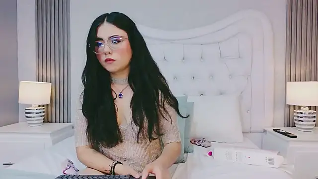 ScarlettPetrova webcam