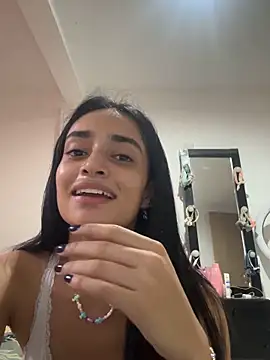 leilani_X webcam
