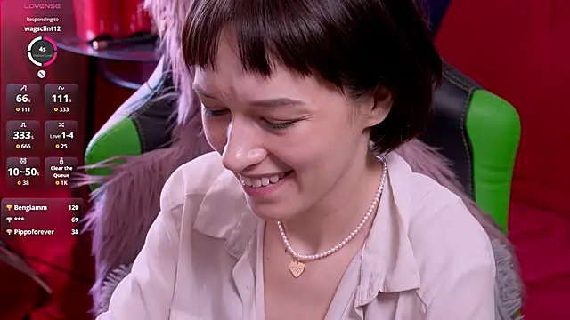 YourDarlingVivian webcam