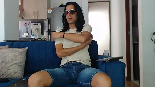 Ferotic_SexAddict webcam